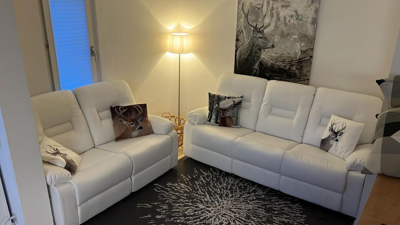 Agrimonia - 5,5-Zi Duplex Wohnung Bis 9 Personen Mit Eigenem Garten Давос Екстериор снимка