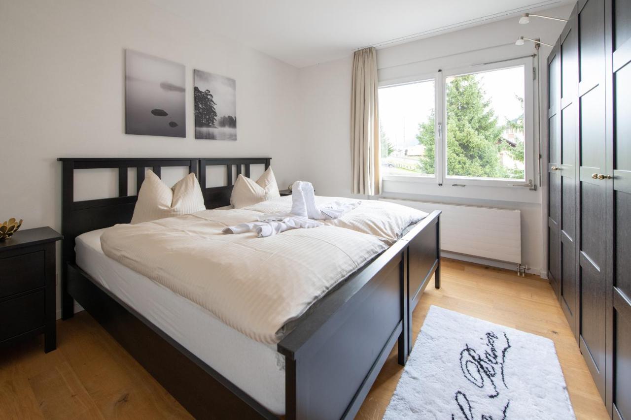 Agrimonia - 5,5-Zi Duplex Wohnung Bis 9 Personen Mit Eigenem Garten Давос Екстериор снимка